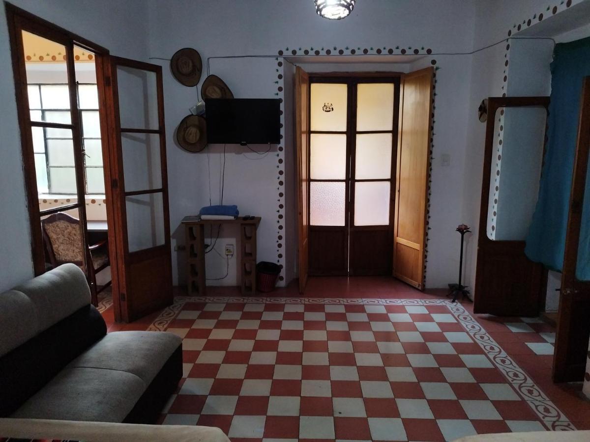 Cuarto Panchito ***Centro Historico*** Apartman Querétaro Kültér fotó